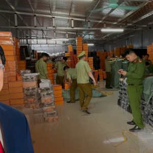 ĐẢNG ‘SÂU RỄ BỀN GỐC’ VẮT KIỆT SỨC DÂN