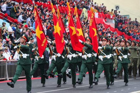 Độc lạ Cà Mau: Xây cầu xong bắt dân “bay” qua cầu?