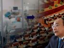 CỰU CHỦ TỊCH NƯỚC NGUYỄN XUÂN PHÚC “ĐỘT QUỴ”? – CƠN SÓNG TIN ĐỒN RUNG CHUYỂN CHÍNH TRƯỜNG