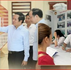 Y đức quỳ gối trước quyền lực chính trị?